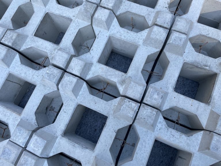 令和7年度県単治山事業　流路工修繕工事③イメージ